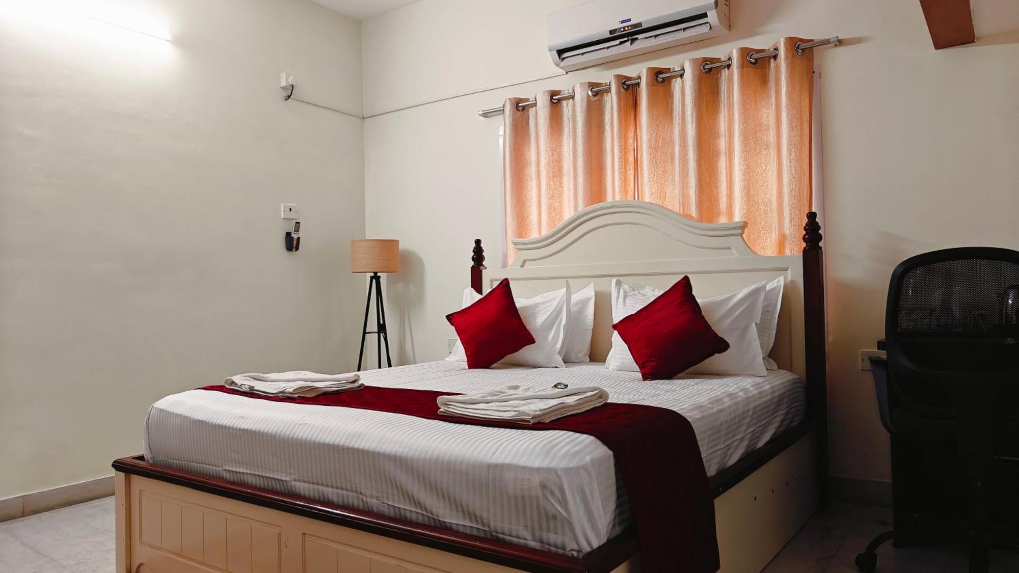 Ananya Deluxe King 3 * Chennai